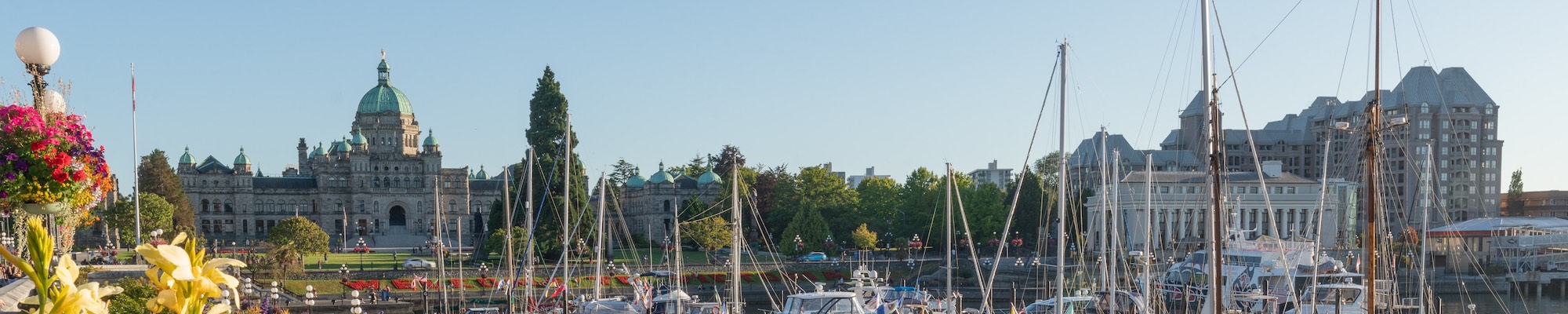 victoria bc inner harbour parliament